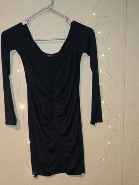 SHEIN Black Long-Sleeve Ruched Front Dress